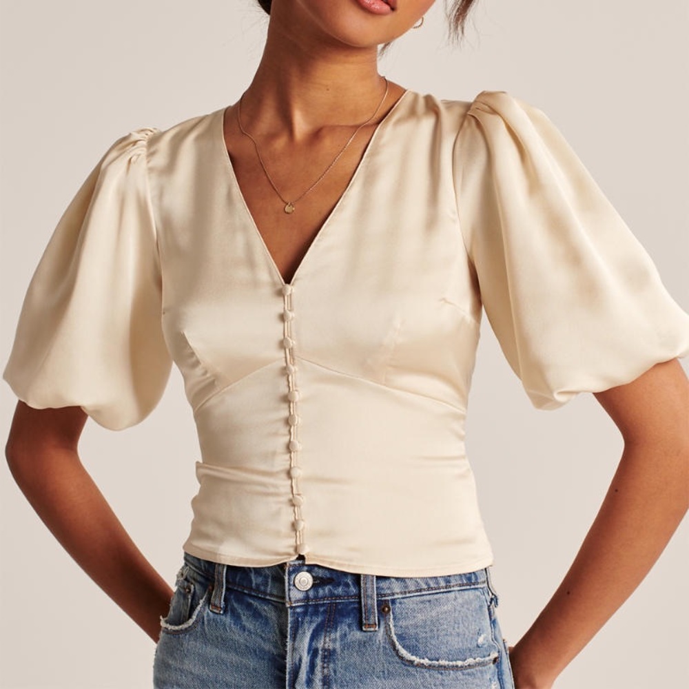 NWT abercrombie satin puff sleeve blouse sz small